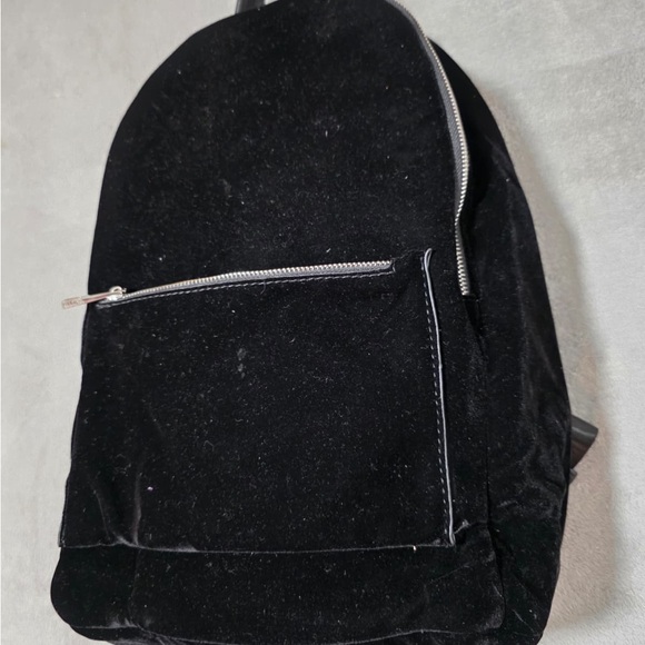Aldo Sleek Black Backpack - Picture 4 of 15